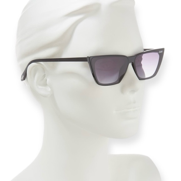 QUAY Bad Habit Sunglasses Black Frame Grey Lens Cat Eye Retro NWT - Picture 3 of 13